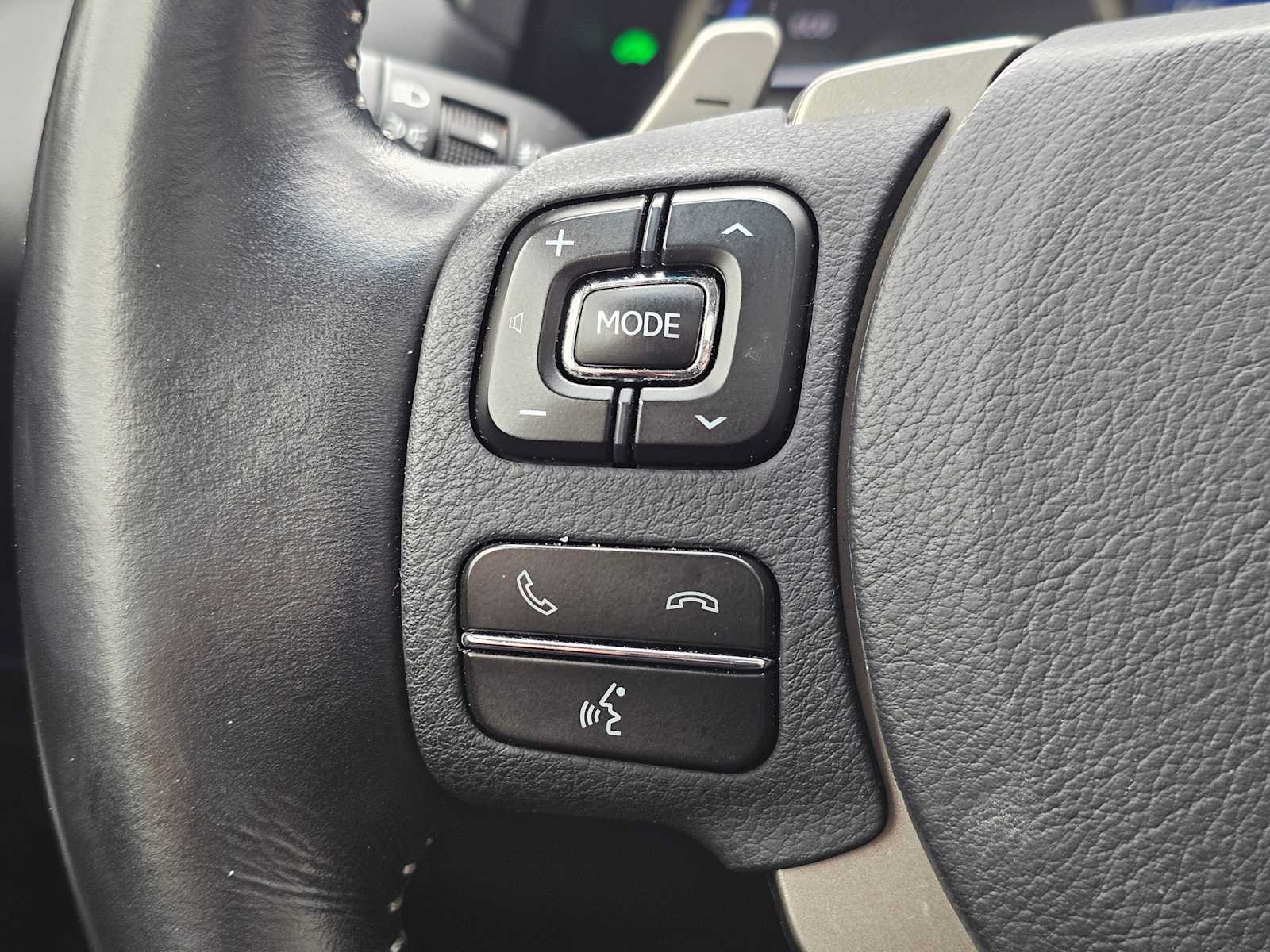 Used 2018 Lexus NX 300h AWD w/ Premium Package image 36