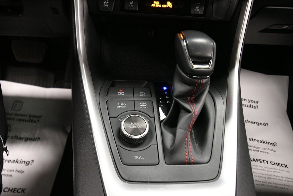 Used 2023 Toyota RAV4 SE w/ Weather & Moonroof Package AWD/4WD image 16
