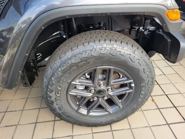 New 2026 Jeep Gladiator Sport AWD/4WD image 8