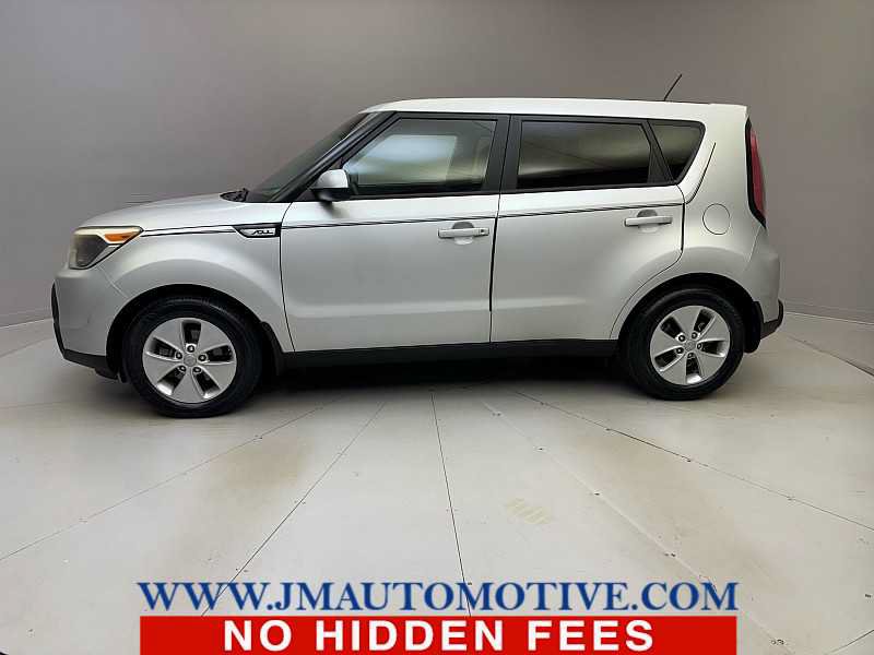Used 2015 Kia Soul FWD image 2
