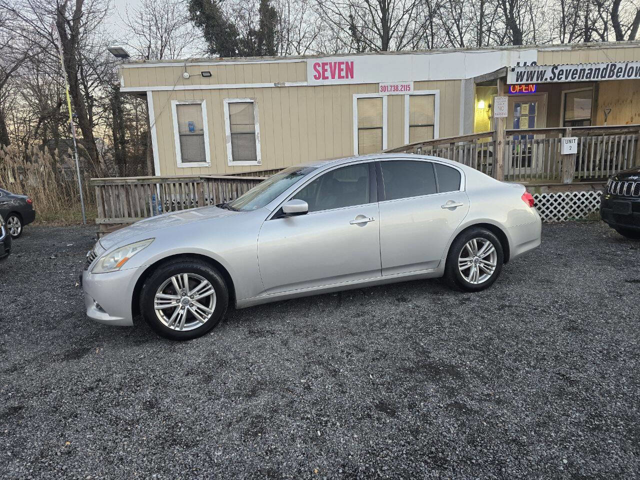 Used 2012 INFINITI G37 x Sedan w/ Premium Pkg image 2