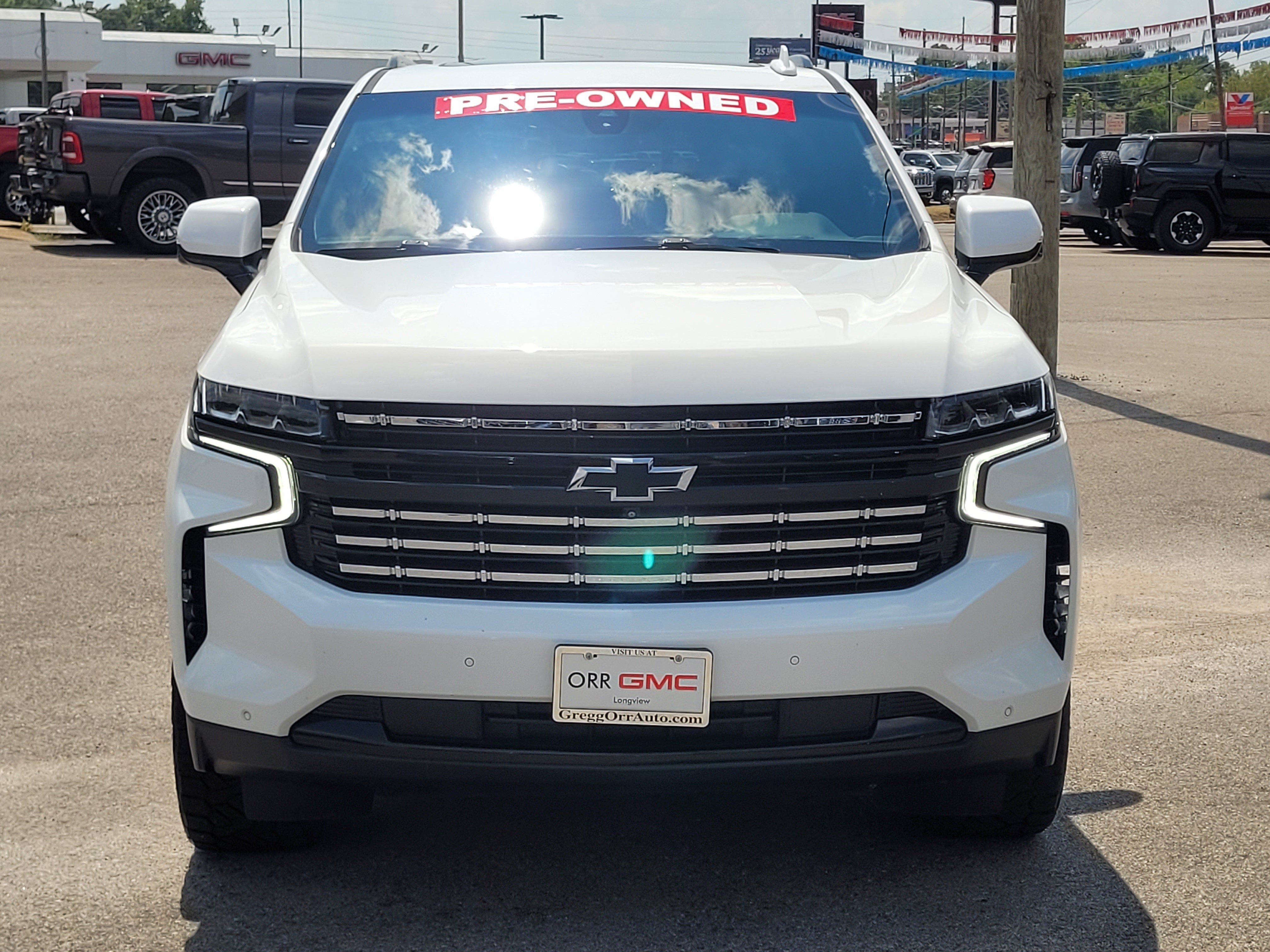 Used 2022 Chevrolet Suburban RST w/ Sport Performance Package AWD/4WD image 2