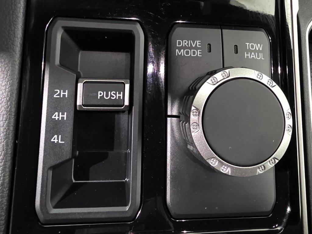 Used 2025 Toyota Tundra Limited image 38