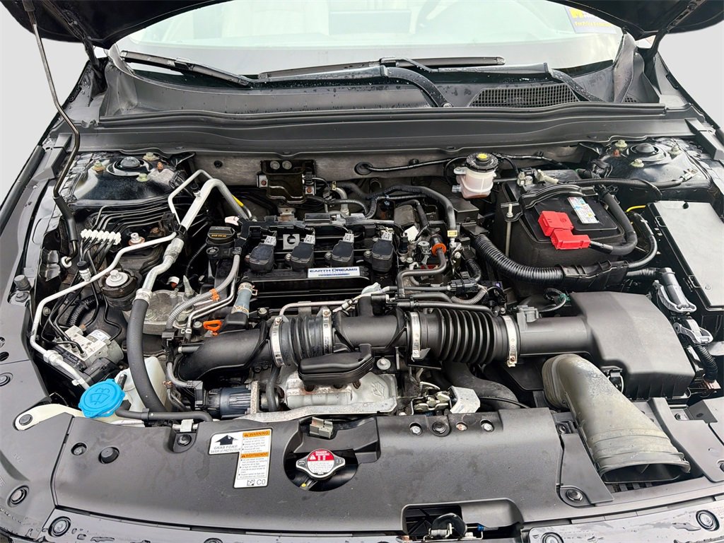 Used 2018 Honda Accord Touring image 31