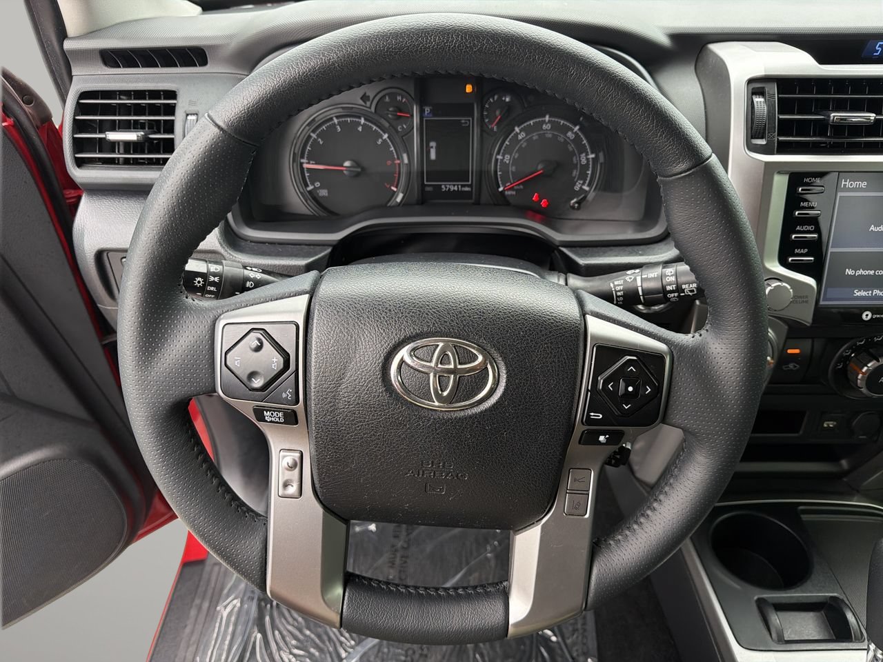 Used 2024 Toyota 4Runner SR5 RWD image 28