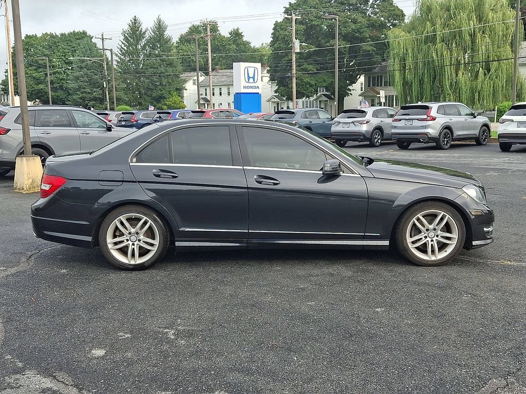 Used 2014 Mercedes-Benz C 300 4MATIC Sedan image 7