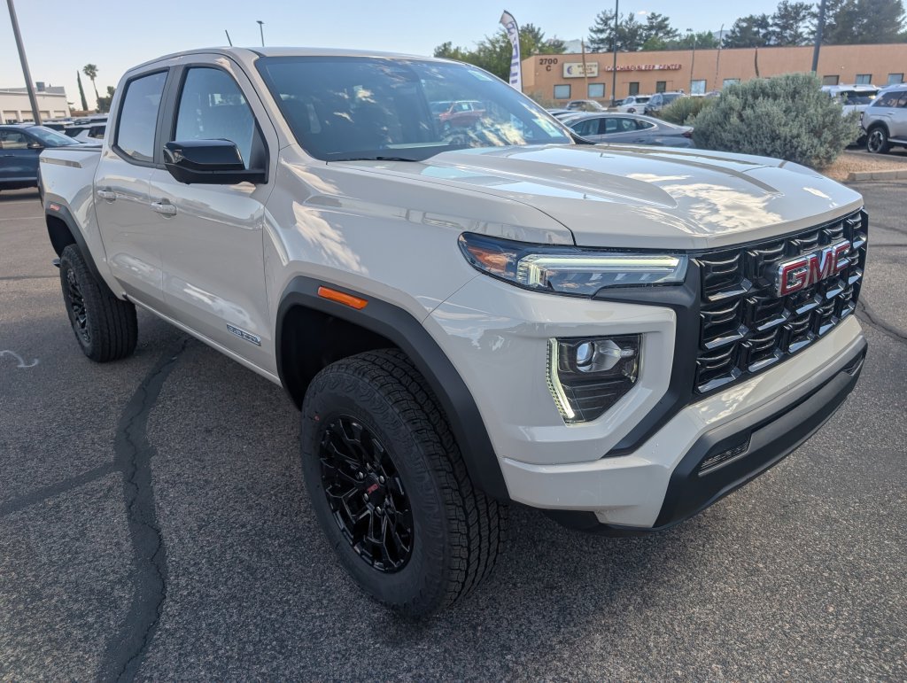 New 2026 GMC Canyon Elevation w/ Technology Package RWD image 7