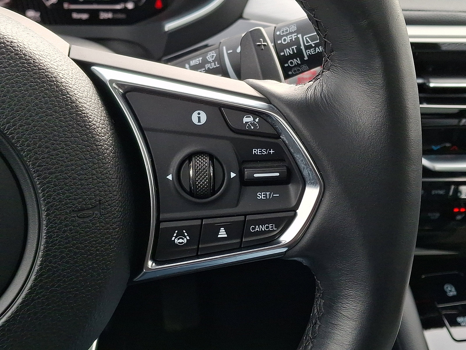 Certified 2023 Acura MDX SH-AWD image 23