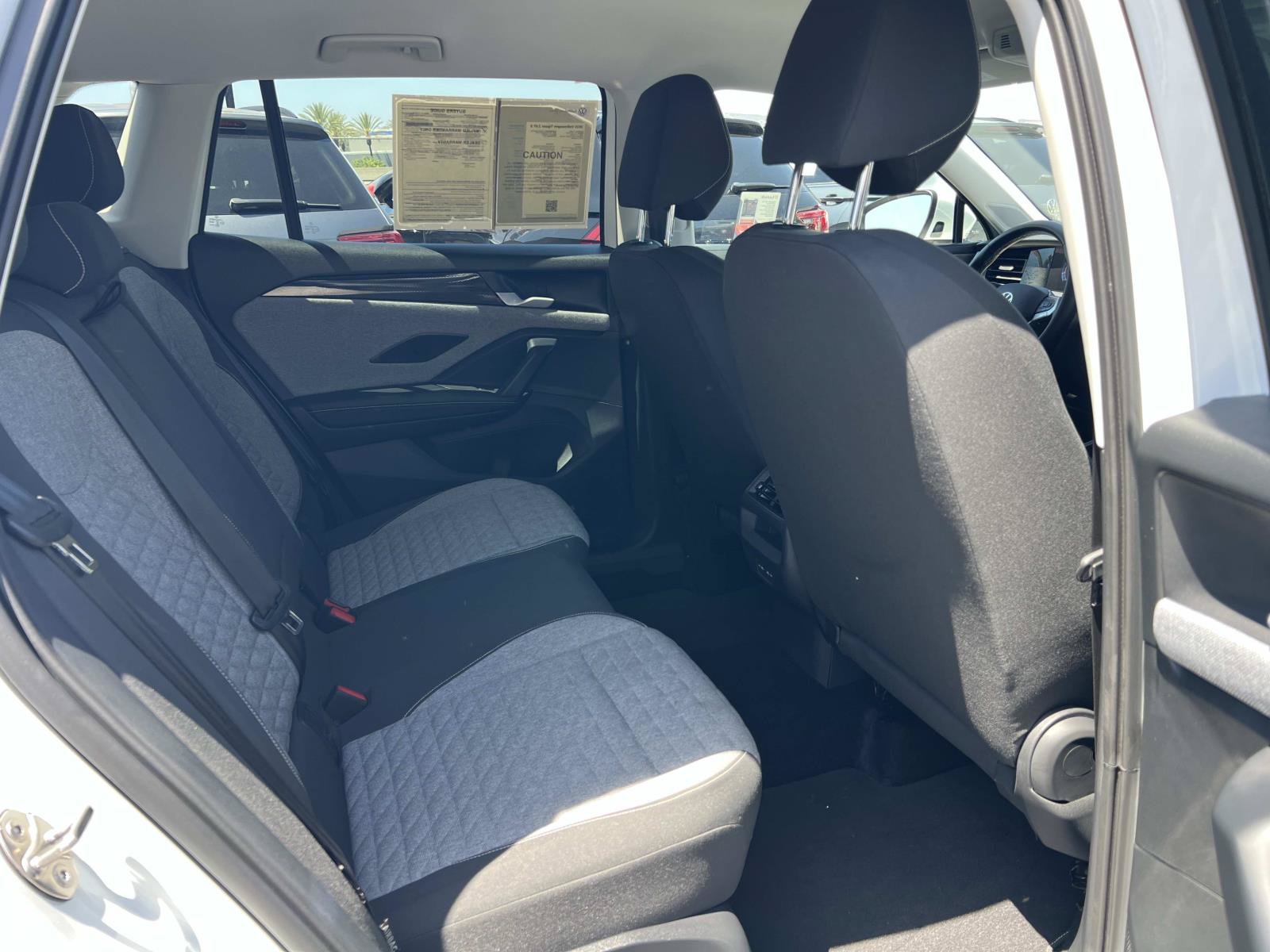Certified 2025 Volkswagen Tiguan S FWD image 31
