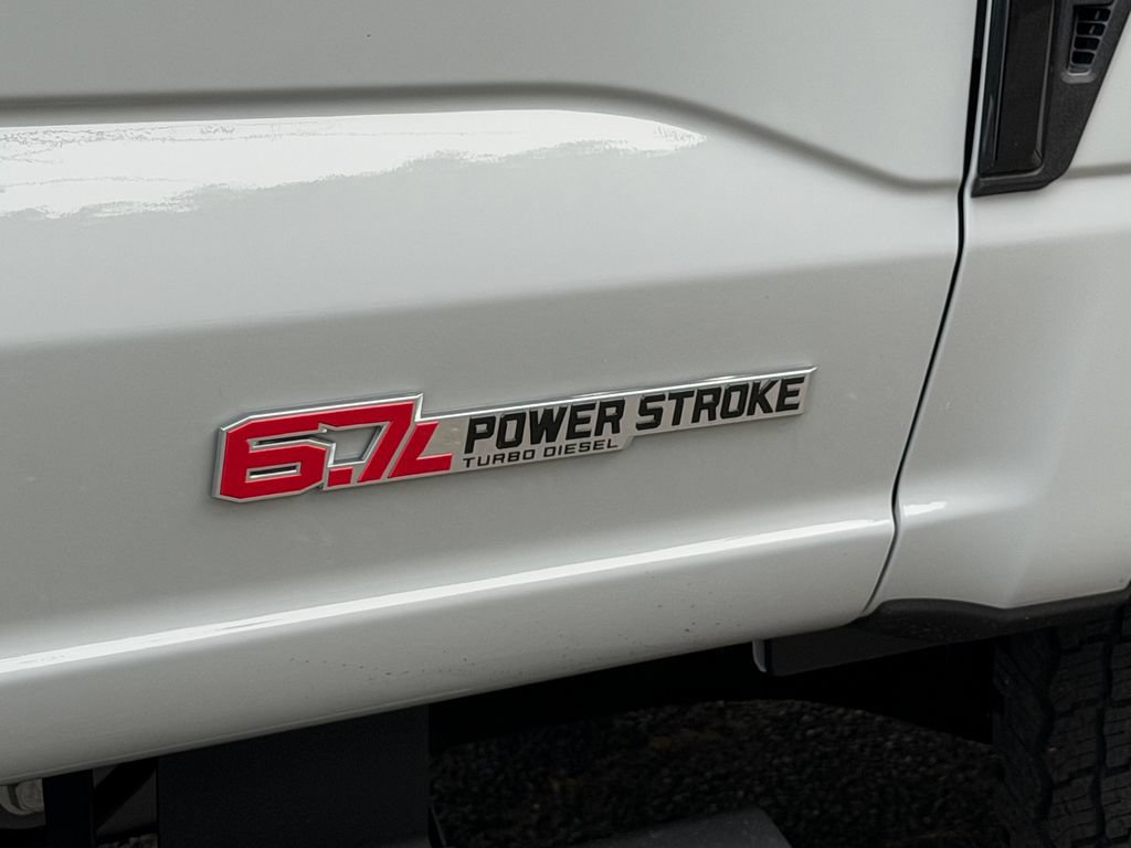 New 2026 Ford F250 Lariat w/ Black Appearance Package AWD/4WD image 7