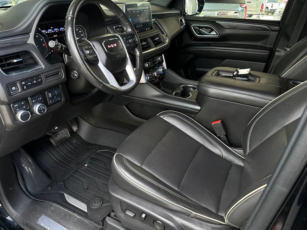 Used 2021 GMC Yukon XL SLT w/ SLT Luxury Plus Package AWD/4WD image 11