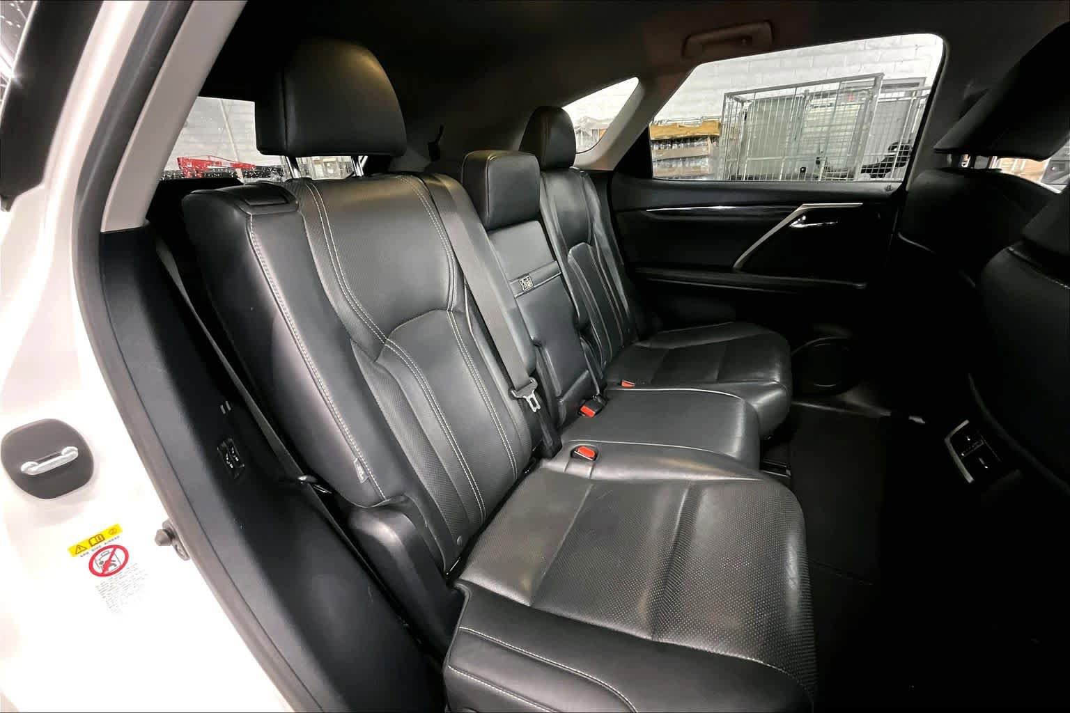 Used 2018 Lexus RX 350L FWD w/ Accessory Package image 20