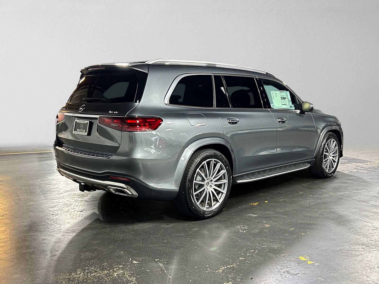 New 2026 Mercedes-Benz GLS 580 4MATIC image 3