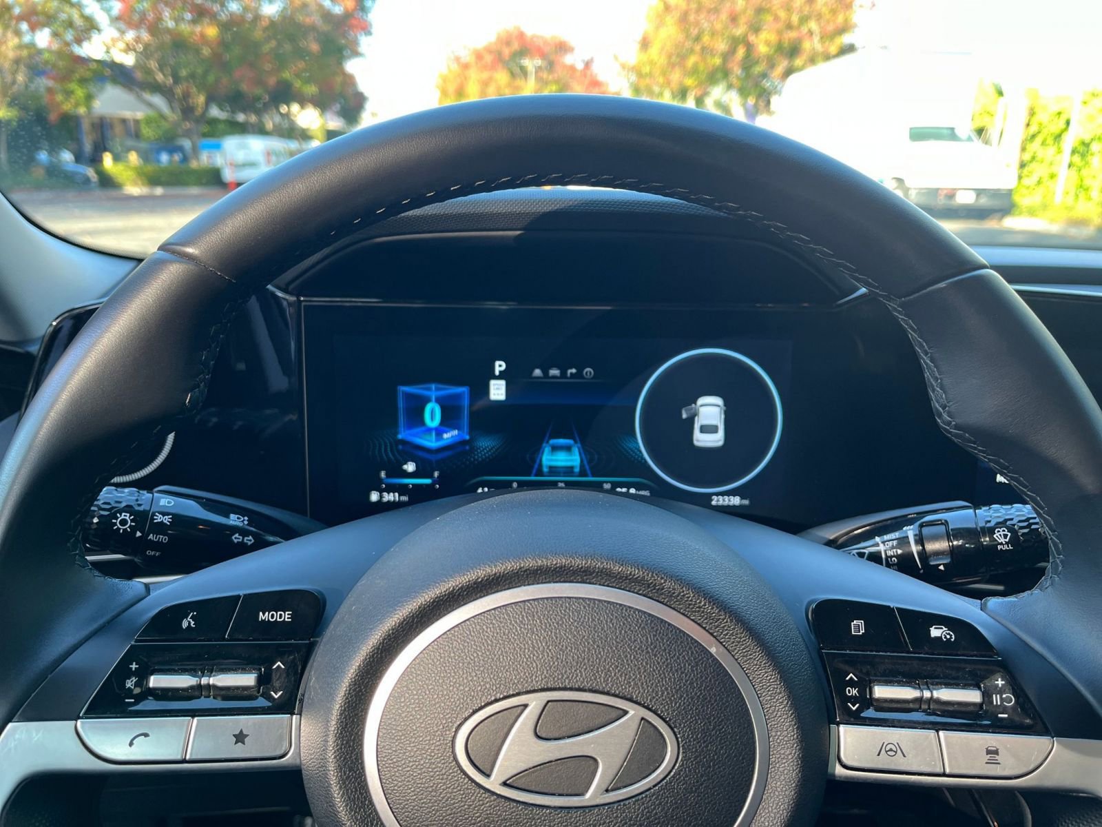 Used 2025 Hyundai Elantra SEL image 25