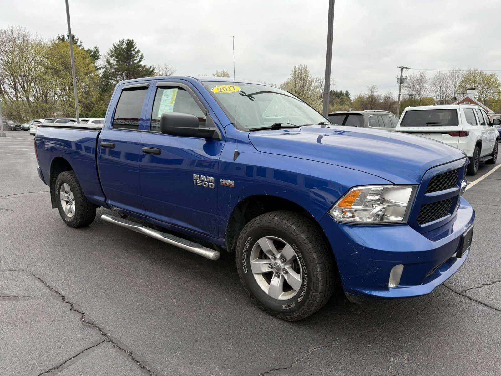 Used 2017 RAM 1500 Express AWD/4WD image 4