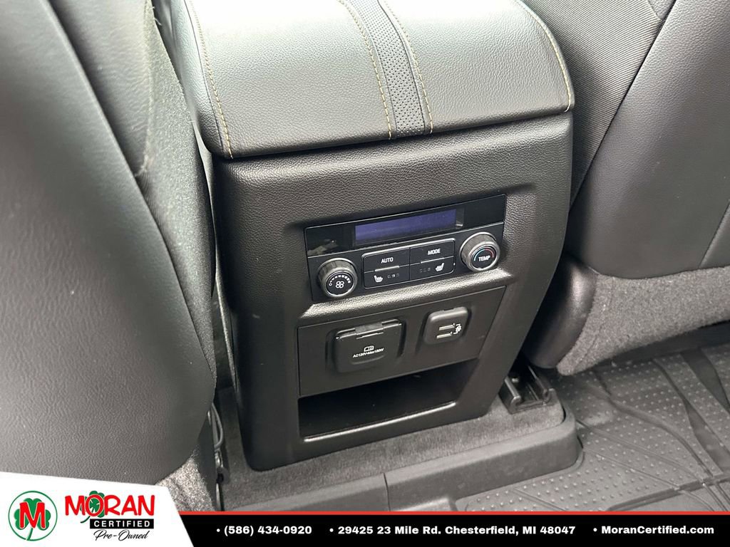 Used 2019 Chevrolet Traverse Premier w/ Redline Edition AWD/4WD image 14