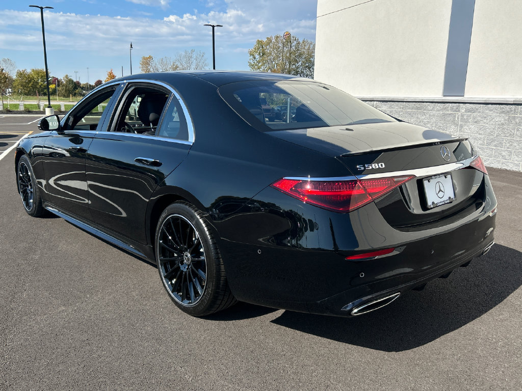 Used 2022 Mercedes-Benz S 580 4MATIC Sedan image 5