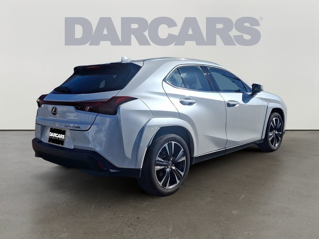 Used 2025 Lexus UX 300h AWD w/ Accessory Package (Z1) image 6