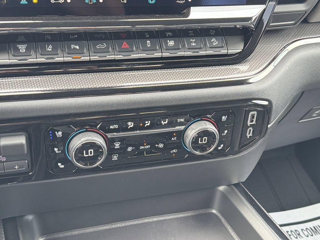 New 2026 Chevrolet Silverado 2500 ZR2 w/ LPO, Dark Essentials Package AWD/4WD image 6