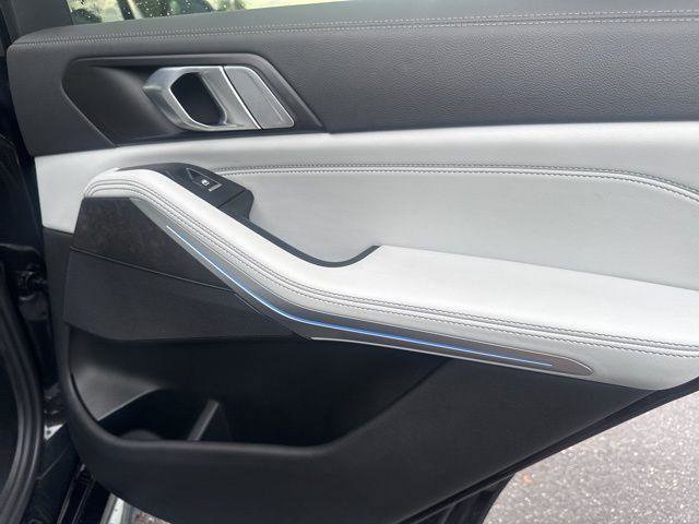 Used 2023 BMW X5 xDrive45e w/ M Sport Package image 46