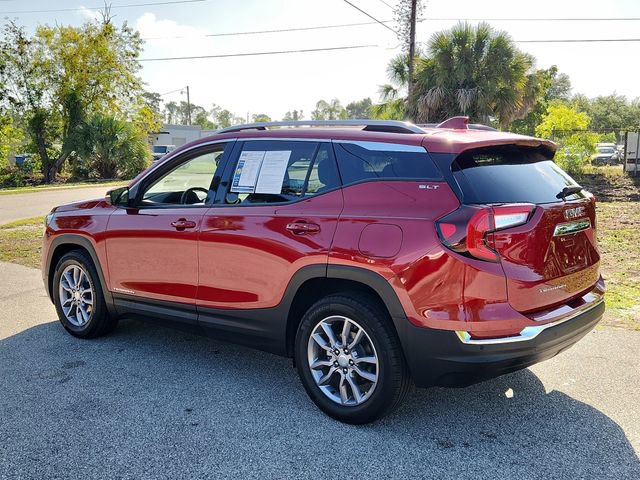 Certified 2023 GMC Terrain SLT w/ Tech Package FWD image 3
