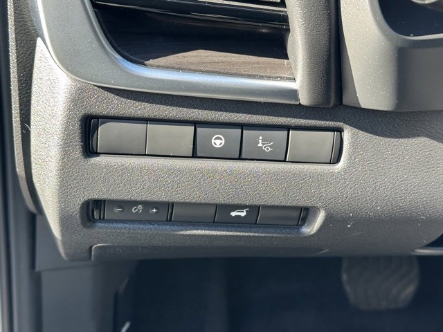 Certified 2022 Nissan Rogue Platinum w/ Head-Up Display Package image 24