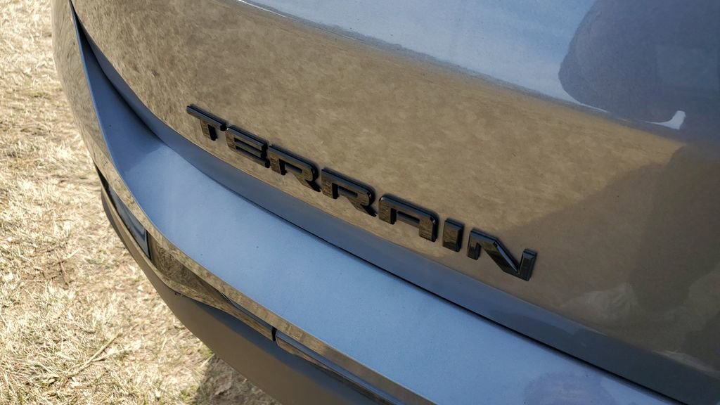 Used 2021 GMC Terrain SLE w/ Driver Convenience Package image 27