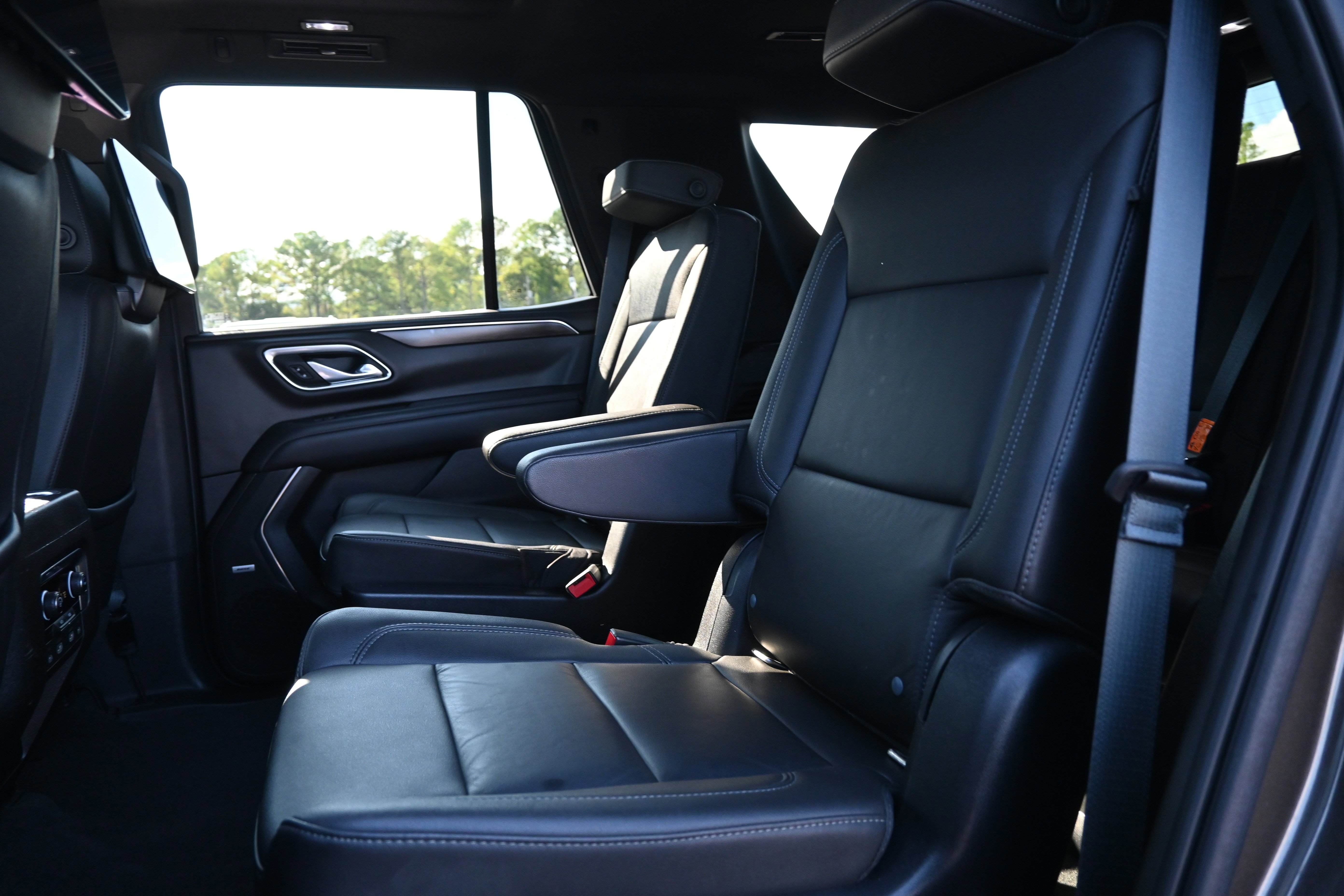 Used 2021 Chevrolet Tahoe Z71 w/ Rear Media and Nav Package image 30