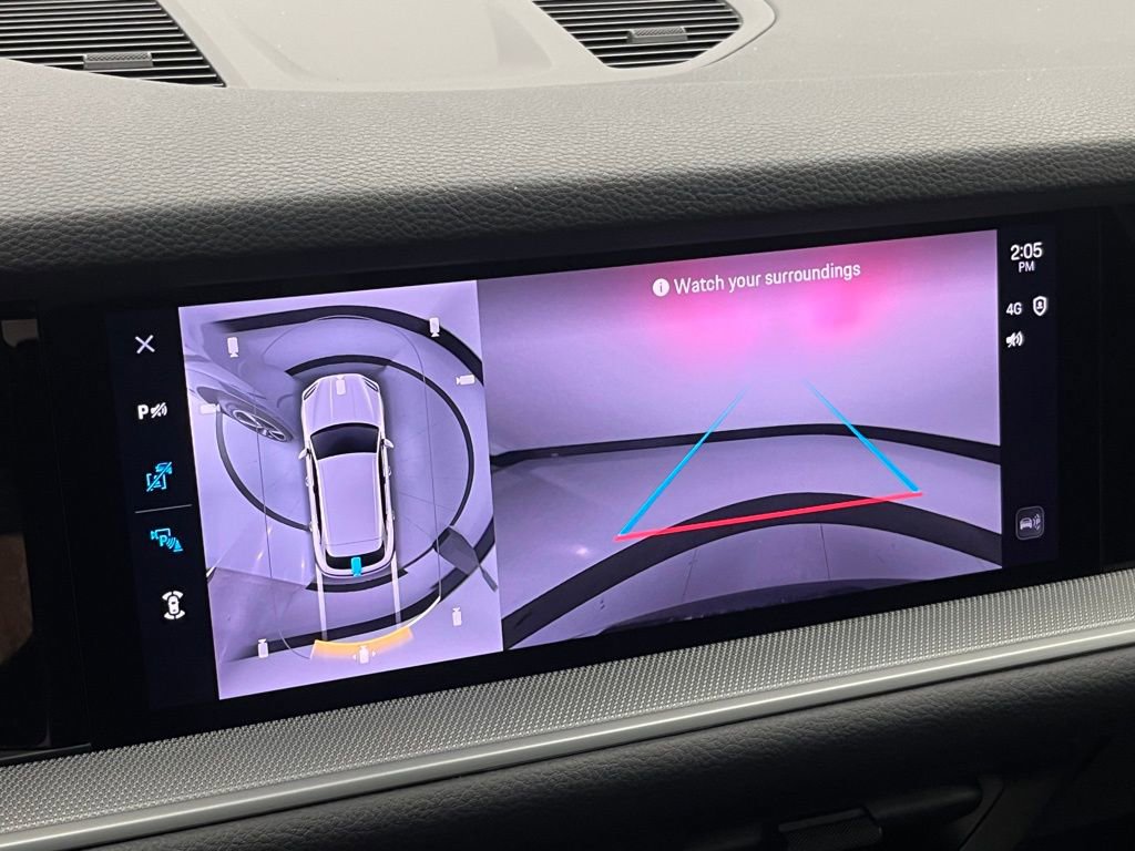Used 2025 Porsche Cayenne image 17