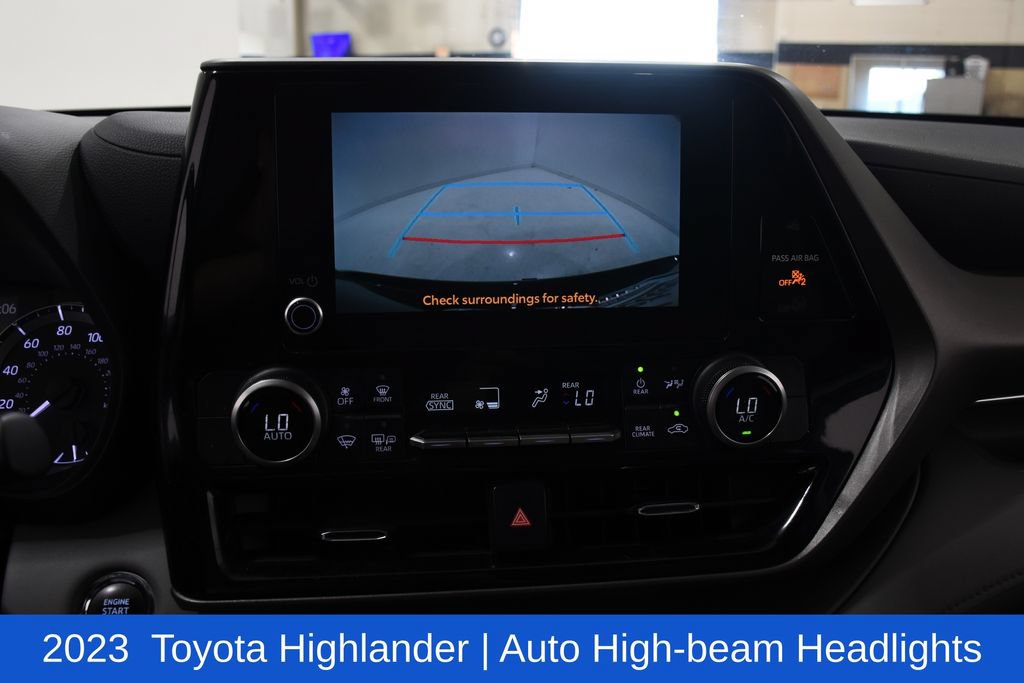 Used 2023 Toyota Highlander LE AWD/4WD image 18