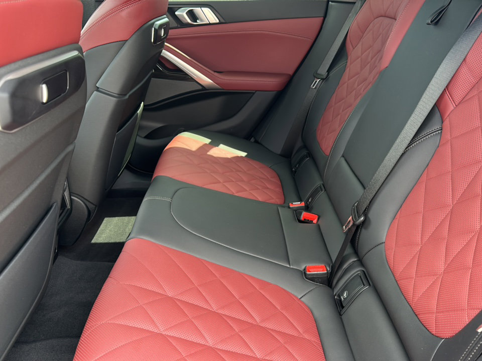 Certified 2024 BMW X6 xDrive40i w/ Premium Package image 19