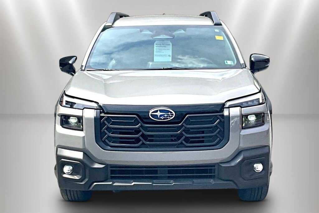 Certified 2026 Subaru Outback Premium AWD/4WD image 2