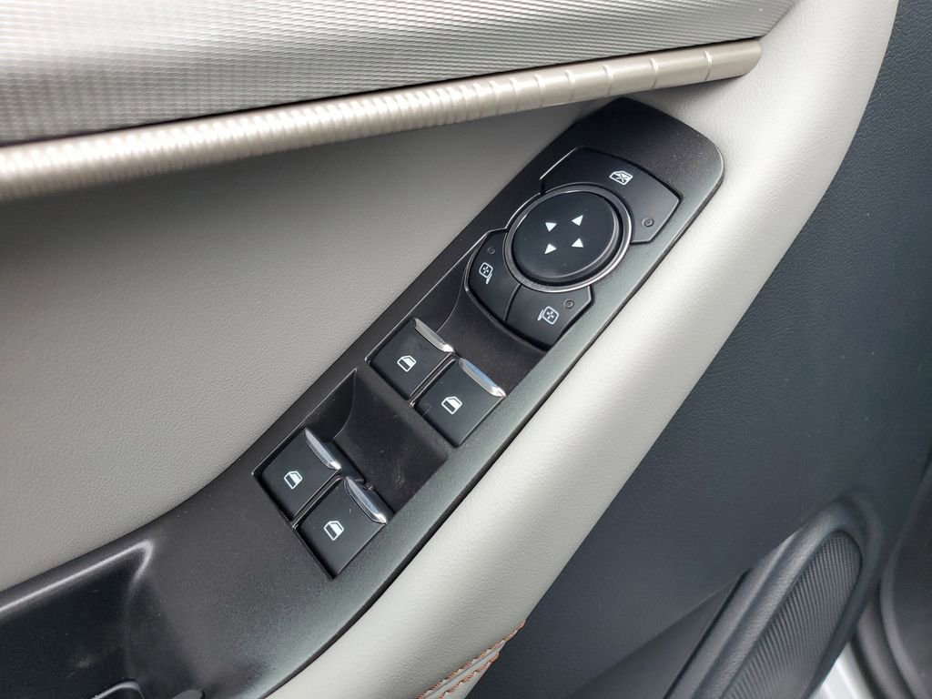 New 2026 Ford Explorer Active w/ Active Comfort Package image 25