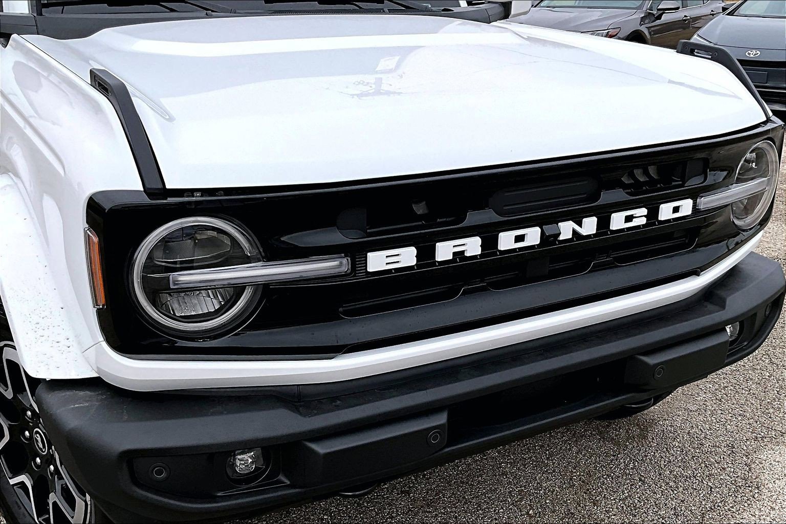Used 2025 Ford Bronco Outer Banks image 30