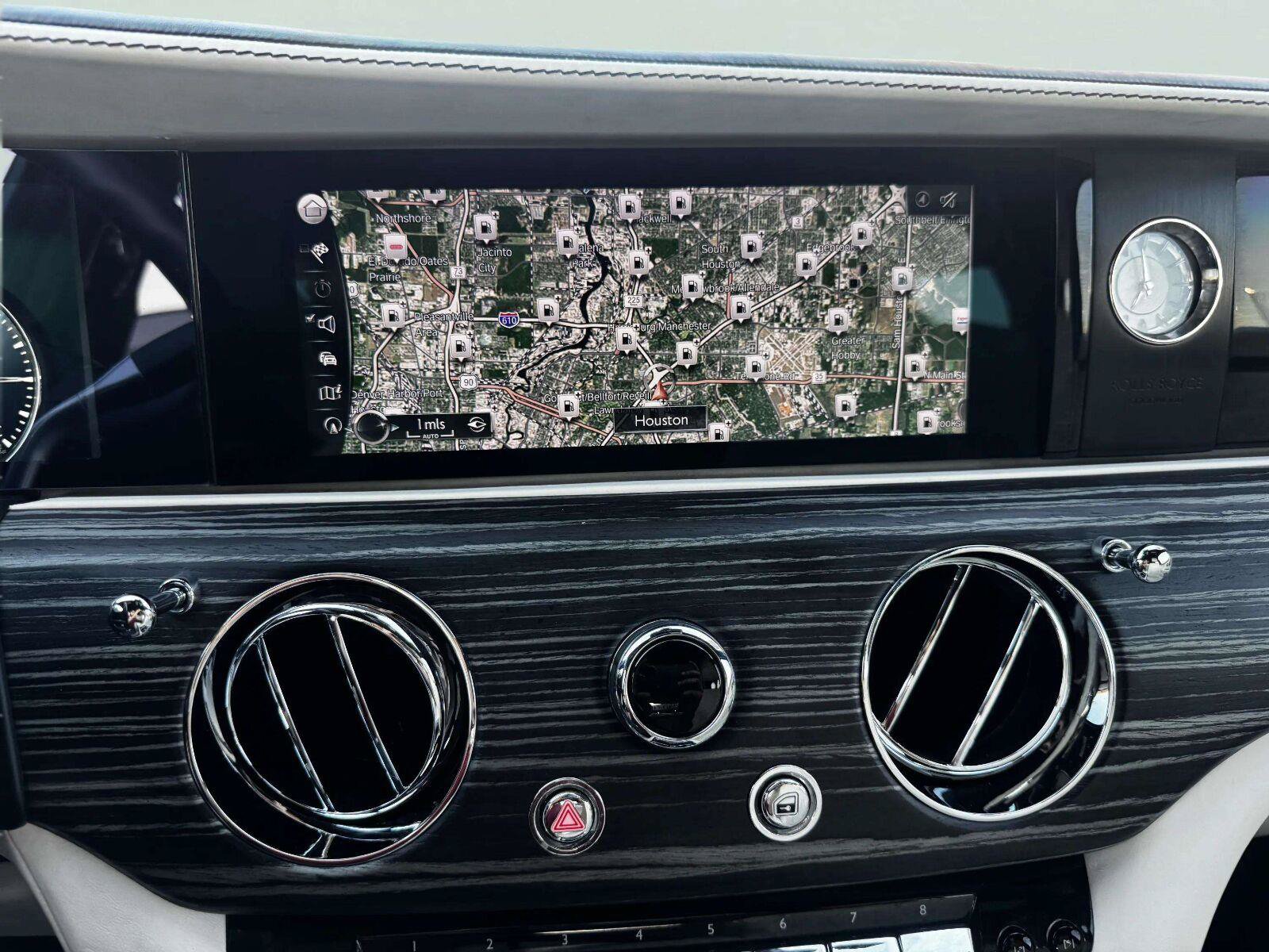 Used 2021 Rolls-Royce Ghost AWD/4WD image 23