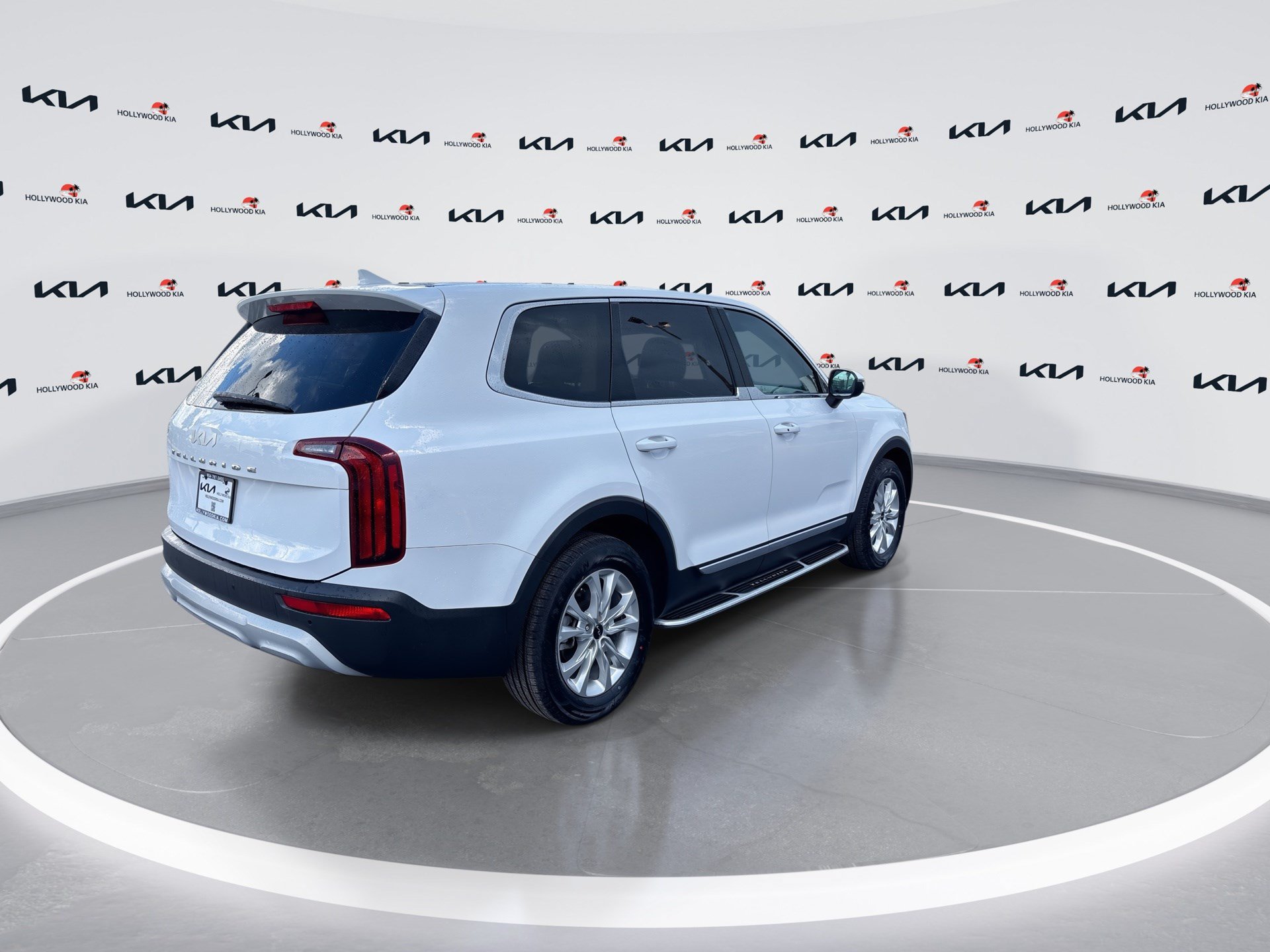 Used 2022 Kia Telluride LX FWD image 8