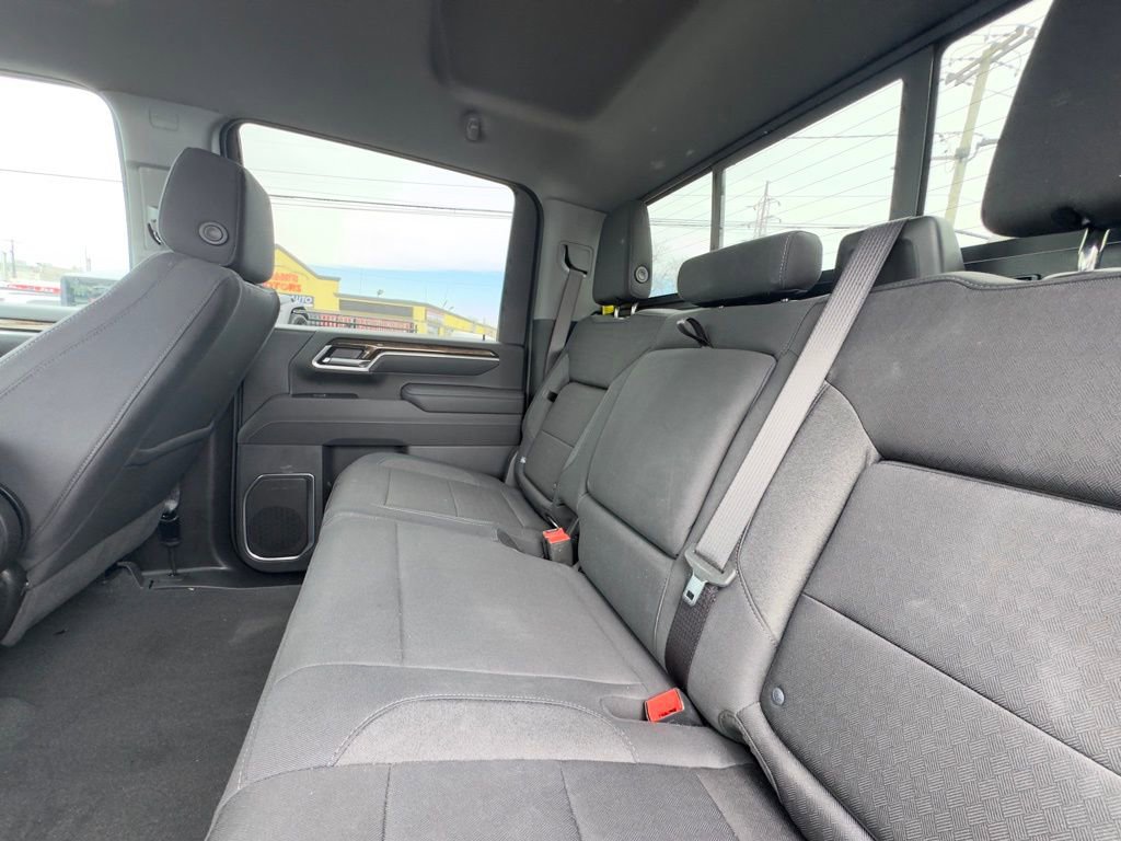 Used 2025 GMC Sierra 2500 SLE w/ SLE Value Package; image 18