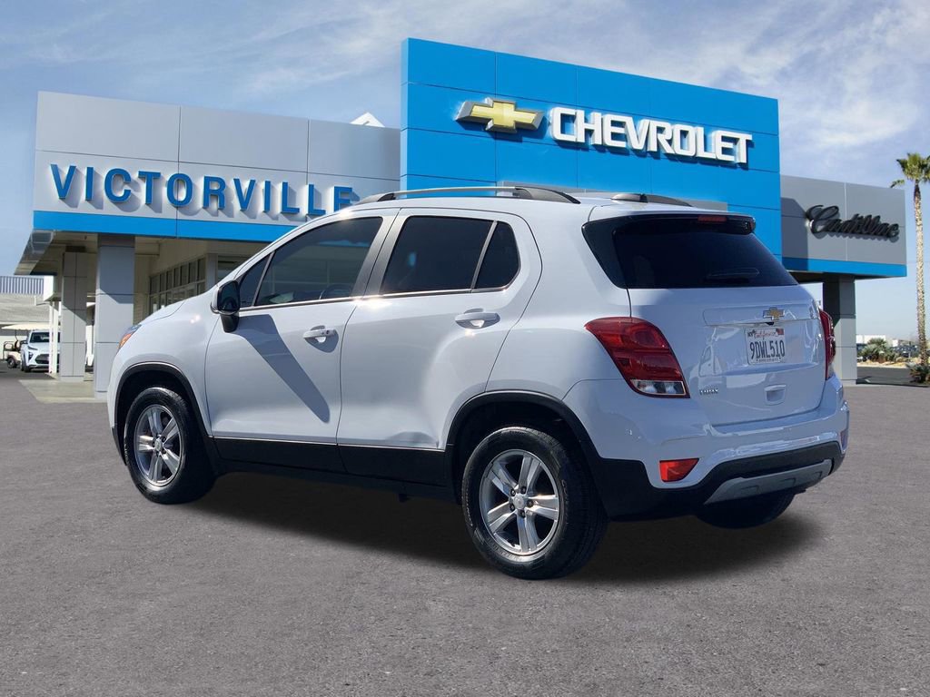 Certified 2022 Chevrolet Trax LT w/ LT Convenience Package image 6