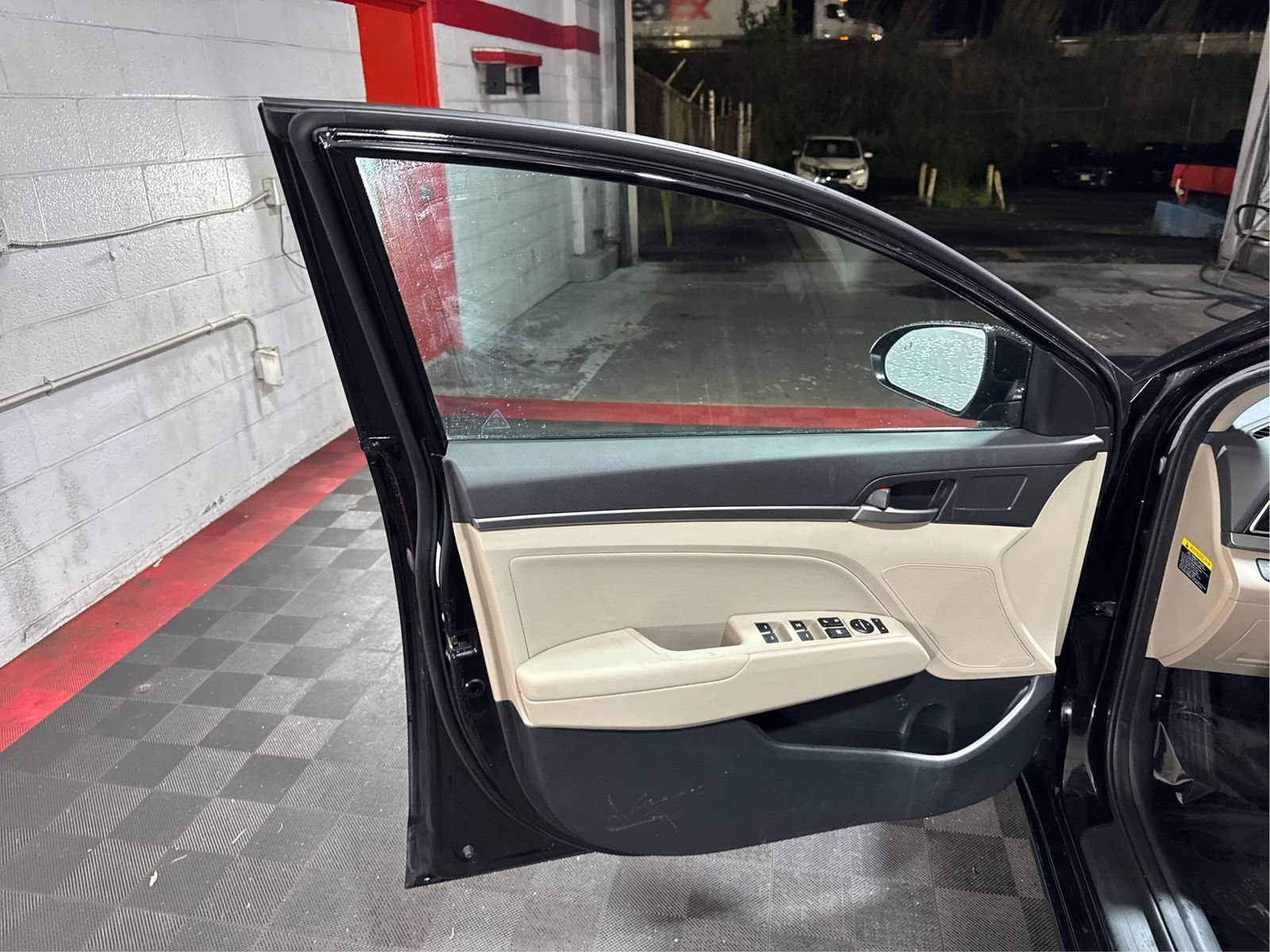 Used 2018 Hyundai Elantra SEL FWD image 19
