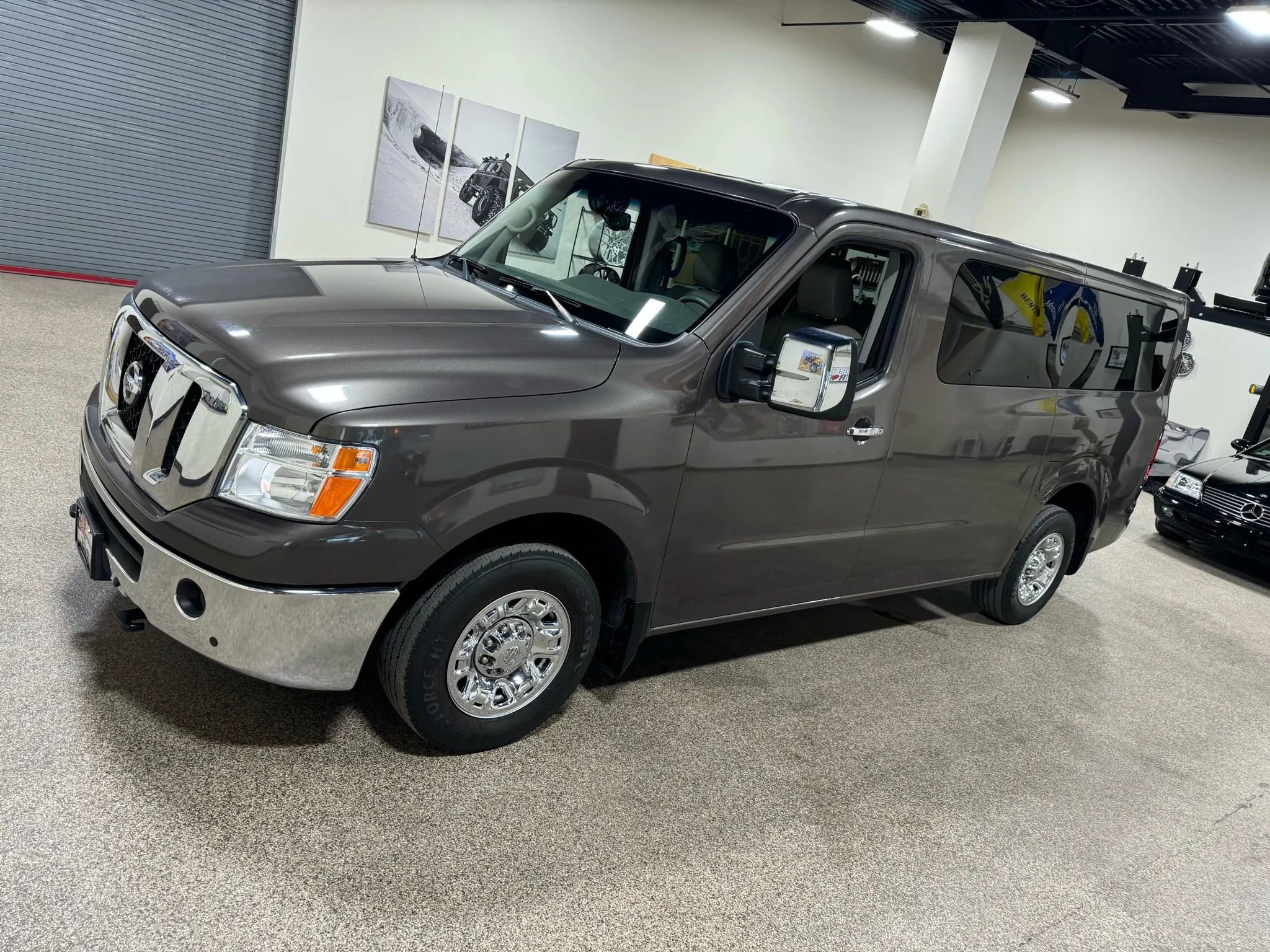 Used 2018 Nissan NV 3500 SL image 9