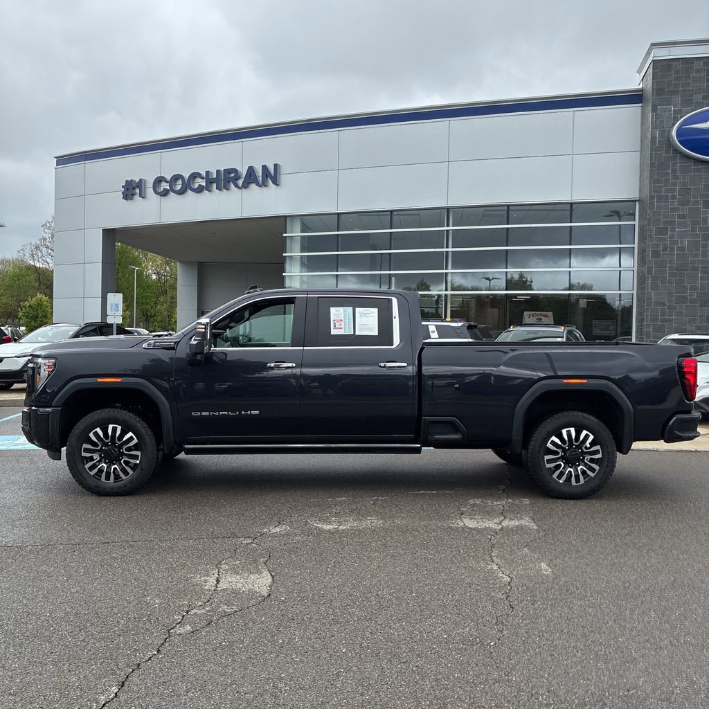 Used 2026 GMC Sierra 2500 Denali Ultimate w/ Max Trailering Package AWD/4WD image 4