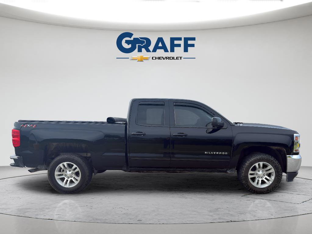 Used 2018 Chevrolet Silverado 1500 LT w/ All Star Edition AWD/4WD image 9