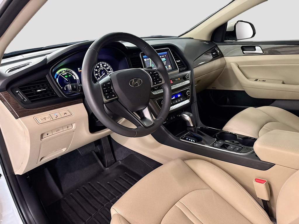 Used 2019 Hyundai Sonata Limited w/ Ultimate Package 02 FWD image 9
