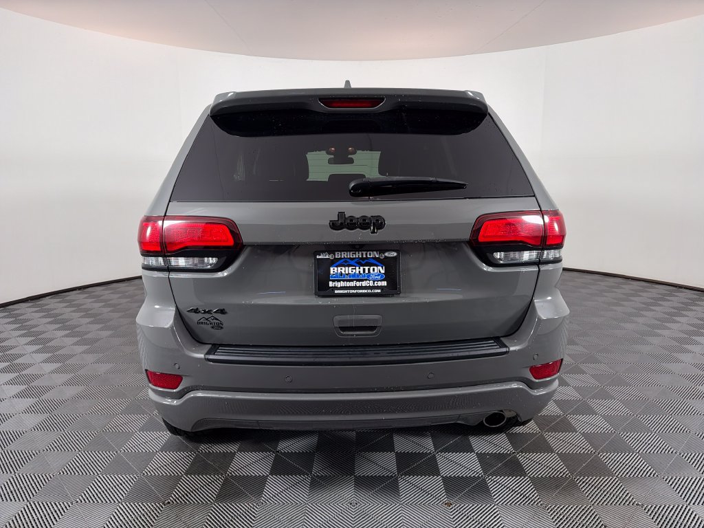 Used 2021 Jeep Grand Cherokee Laredo X AWD/4WD image 4