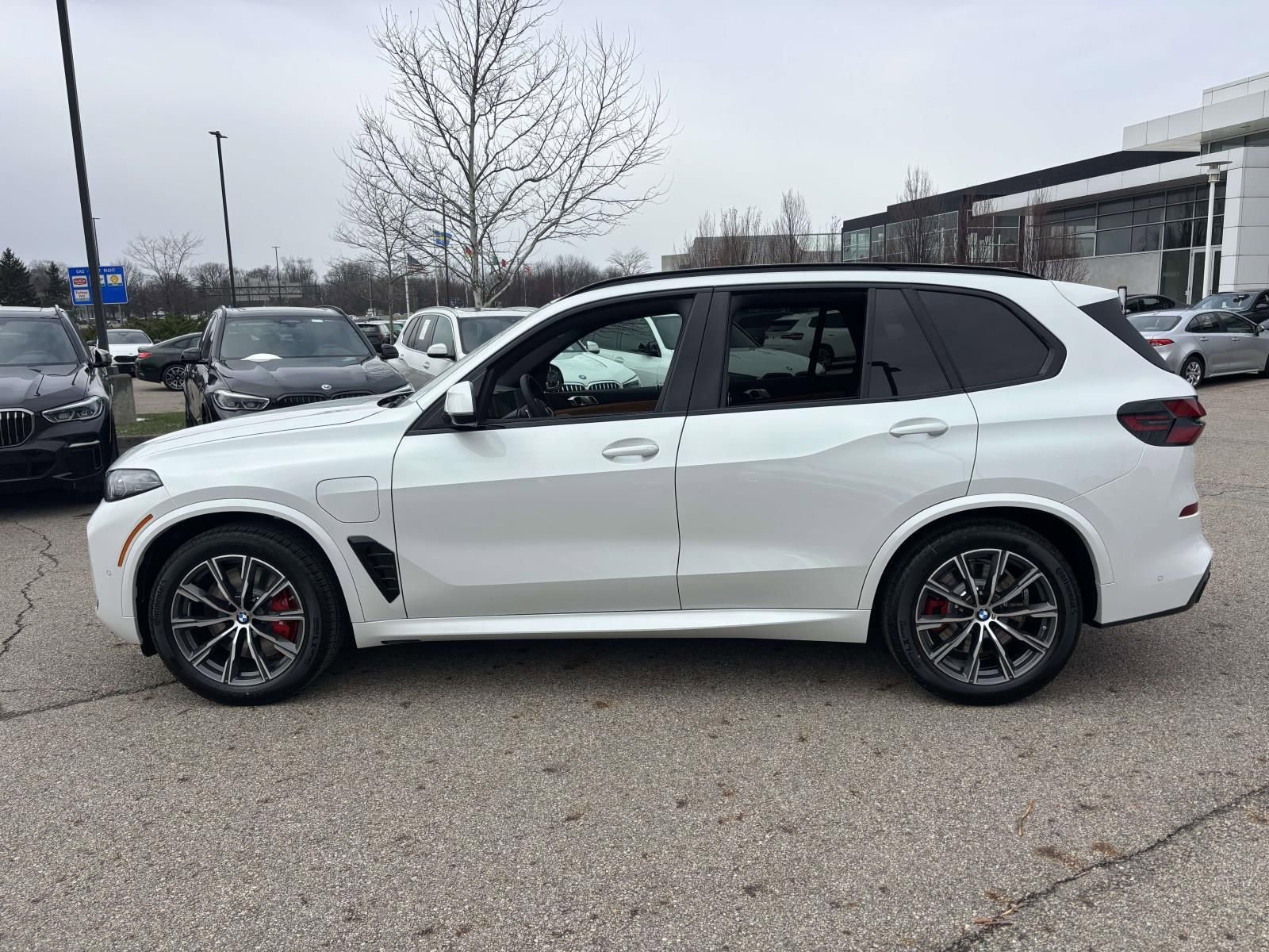 New 2026 BMW X5 xDrive50e AWD/4WD image 8