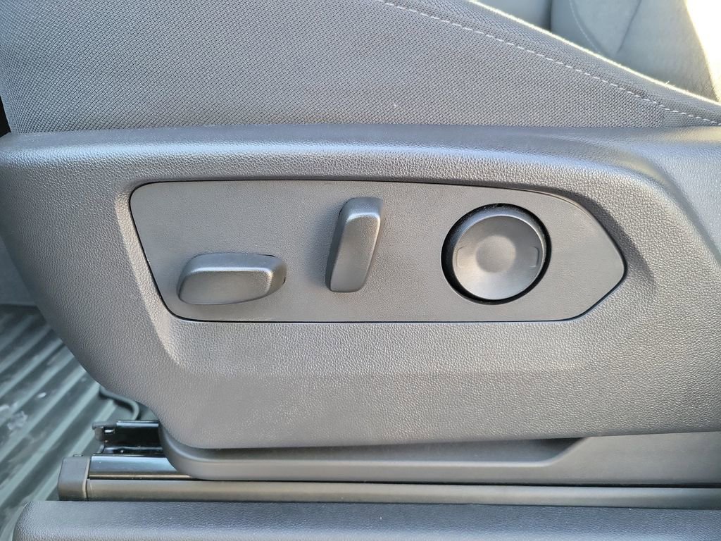 New 2025 Chevrolet Silverado 1500 LT image 21