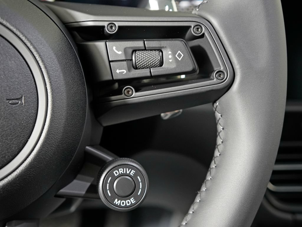 New 2026 Porsche Macan GTS AWD/4WD image 24
