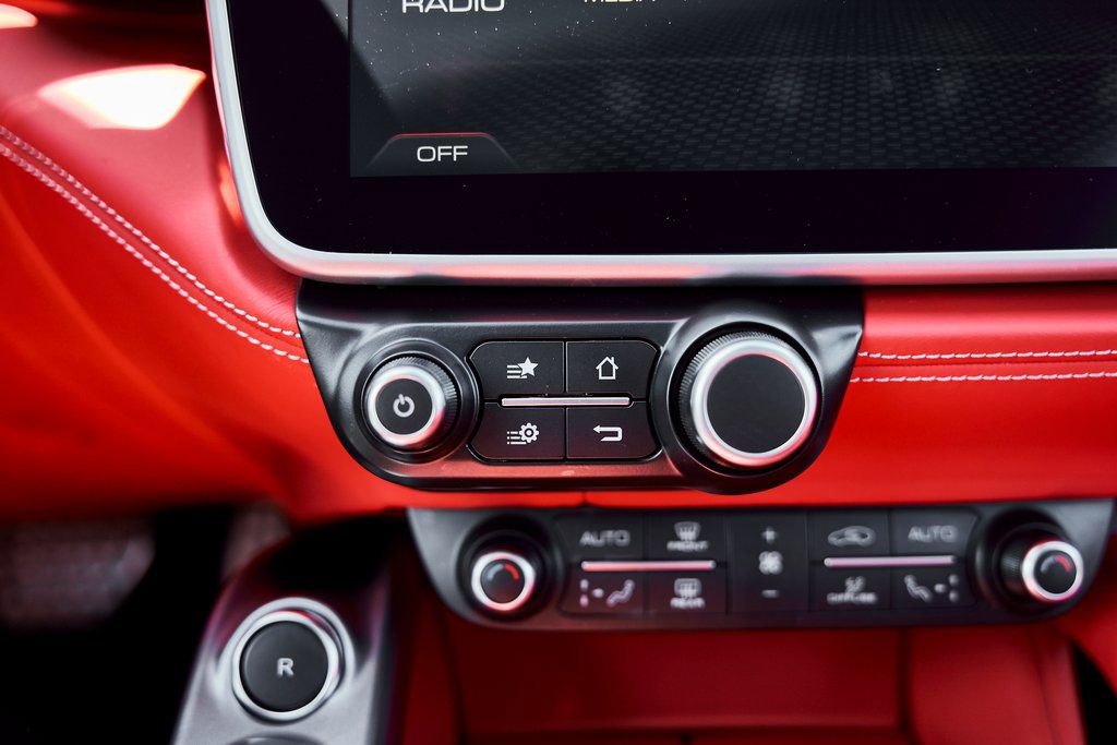 Used 2020 Ferrari GTC4Lusso image 71