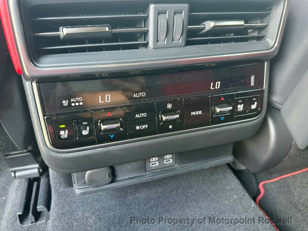 Used 2025 Lexus LX 600 F Sport AWD/4WD image 33