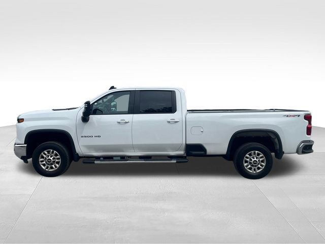 Used 2025 Chevrolet Silverado 2500 LT w/ Safety Package AWD/4WD image 2